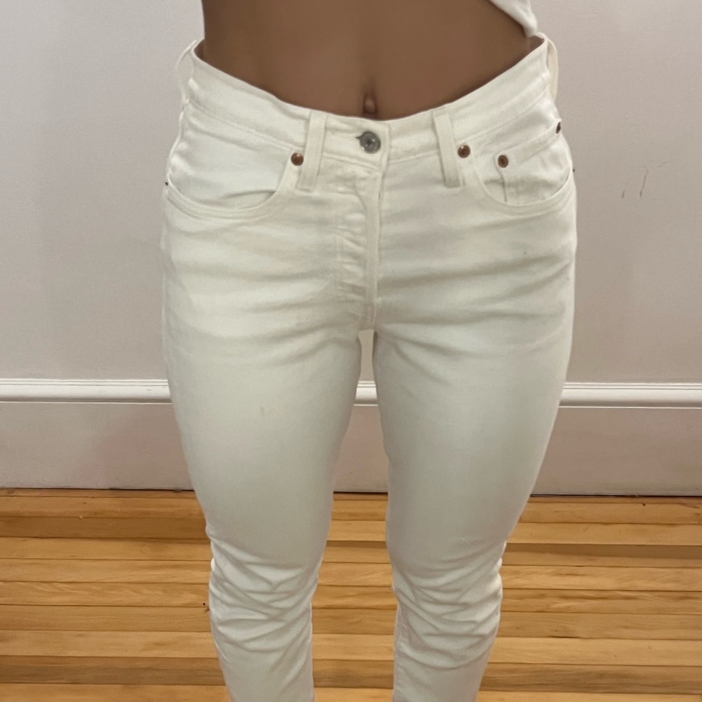 LEVI ORIGINAL WHITE JEANS